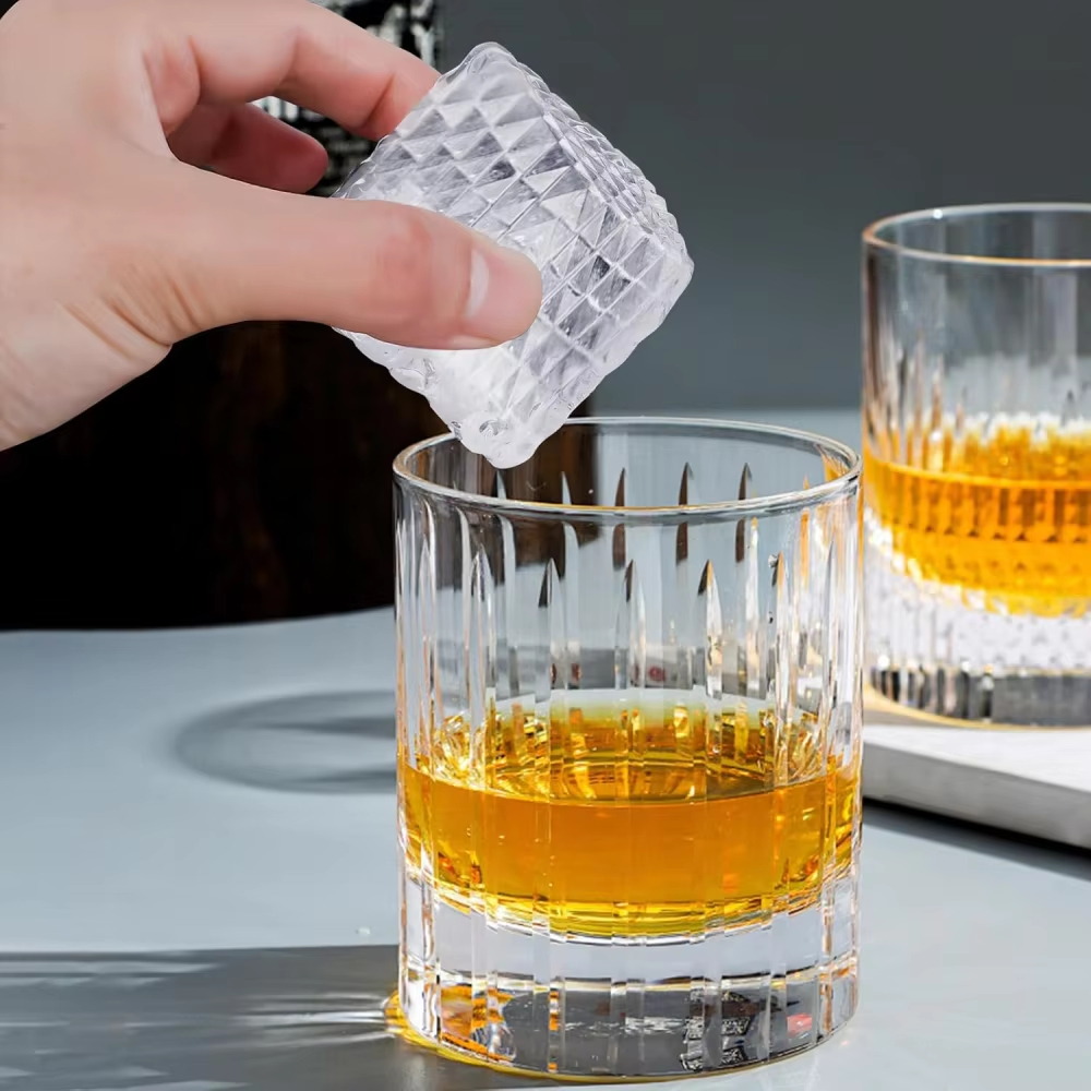 Ice Cube Tray Silicone with Li - Kitchen Gadgets Baking のレビューと価格