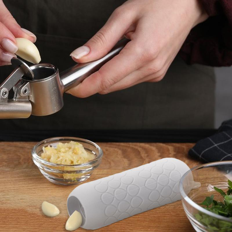 Garlic Peeler Tube Silicone Qu - Kitchen Gadgets Garlic のレビューと価格
