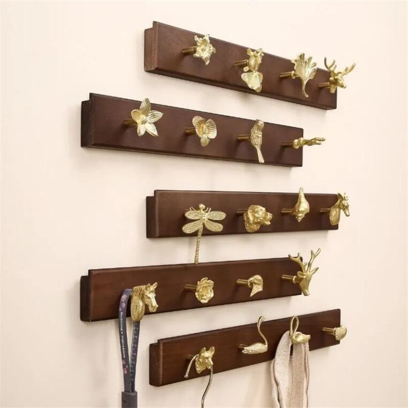 Wall Mount Row Hook Brass Anim - Kitchen Gadgets Gold のレビューと価格
