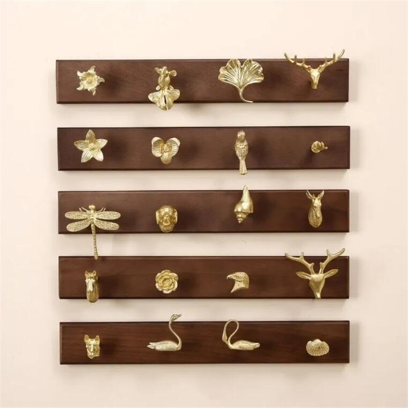 Wall Mount Row Hook Brass Anim - Kitchen Gadgets Gold のレビューと価格